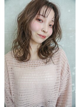 シャルムバイルーチェココ(CHARME by Lu'ce coco) レイヤー無造作ミディホワイトブロンド