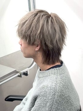 ワンズナゴヤ 名古屋栄店(ONE's NAGOYA) 韓国マッシュスペインカールスパイーキーショートブルーブラック