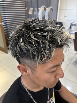 フォルテ 草薙店 メンズショート　ハイライトカラー　メッシュキャップ