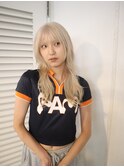 ハイトーンケアブリーチホワイトカラーロングウルフカット