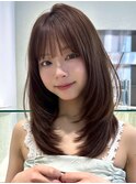 顔周りレイヤーカットくびれヘアミルクティーベージュカラー