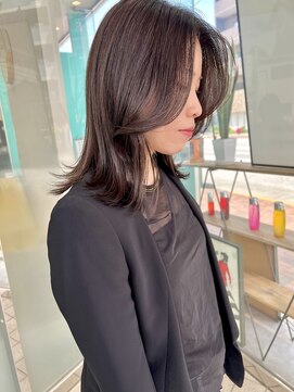 20代30代ボブ/ミディアムレイヤー／グレージュ/透明感/天神/大名