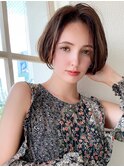 40代におすすめのミディアムレイヤー×ダークアッシュ