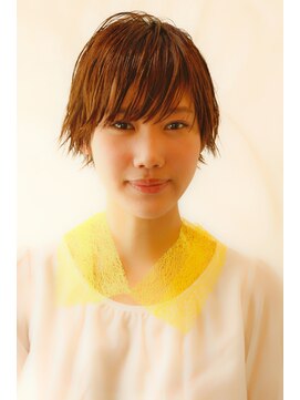 ブーケ(BOUQUET) アシメエアリーショート　大人かわいいウェットスタイリング