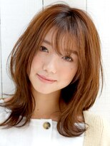 フミ(Fumi)&nbsp;抜け感たっぷりなリラクシーミディ