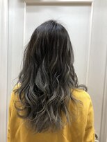 フォルテ 島田店 くすみグレーバレイヤージュ