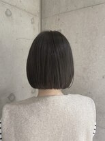 リビンバイアフロート(Livin by afloat) 切りっぱなしボブ　暗髪オリーブグレージュ　おおたかの森
