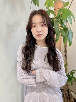 ワイビー グリーン リル(y.be green rel)の写真/【今福鶴見/蒲生】伸ばし中で飽きてきた方必見！ミディアムロングでも幅広いデザインをご提案♪