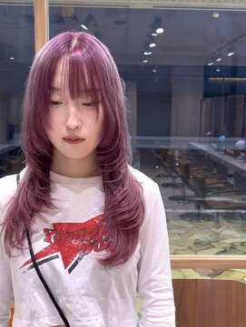 アッシュ 横浜瀬谷店(Ash) “柔らかさを引き出す”透け感ピンク