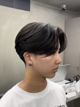 ニコ トウキョウ ロジック(nico TOKYO Logic) フェザーパーマセンターパートニュアンスパーマ20代30代