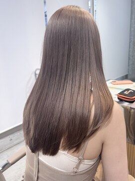 サンク 原宿 表参道(cinq) ダブルカラーハイトーンカラーヘーゼルベージュカラーグレージュ