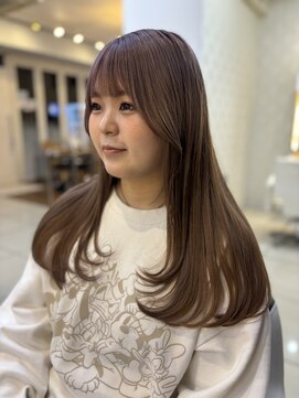 20代30代顔周りレイヤーカット透明感ラベンダーグレージュカラー