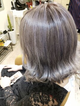 カヴァリ(CAVARI) 【CAVARI心斎橋】外ハネミディアム