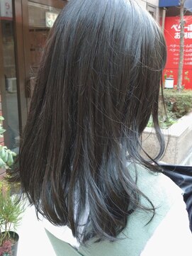 ウィーク 梅田(UiiC) 重めスタイル大人かわいい黒髪ダークアッシュ【uiicumedaSachi】