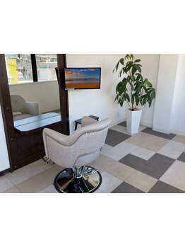 美容室が苦手な方も◎贅沢な個室空間でゆったりとお過ごしください