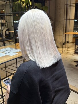 リムレス(LIMLESS) ミルクティーダブルカラーブリーチ/新潟/万代/新潟駅