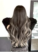 イメチェンホワイトブロンドハイライト セミロング