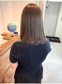 [明るめグレーベージュ/切りっぱなしミディアム]