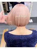 ピンクベージュ