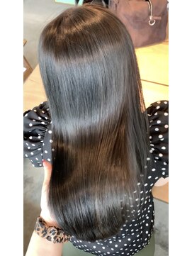 チル(chill) 縮毛矯正と秋カラーの相性◎！透明感ヘア特集