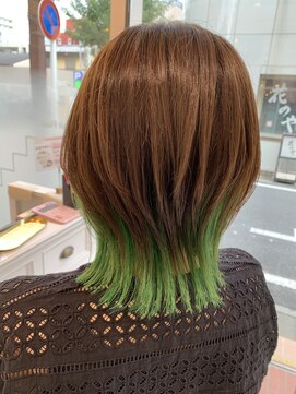 ルルバイアズール 草加店(LULU by azule) インナーカラー，グリーンカラー，エメラルドグリーン【草加】