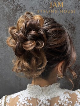 ジャムスタイリングハウス(JAM STYLING HOUSE)の写真/[北新地/ヘアセット・着付・メイク]ブライダルやパーティー…写真をたくさん撮るイベントは普段より可愛く!