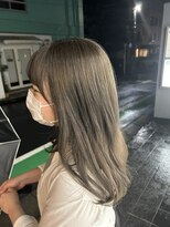 ロエ(LOE) 光に当たると透明感増す!
