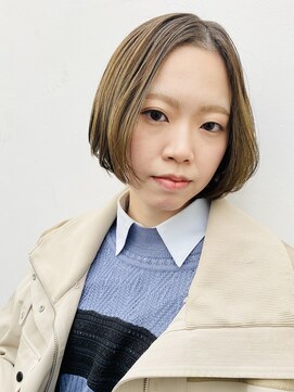 ドロップ(drop) ウォームベージュレイヤーショートボブ【表参道/青山 drop】