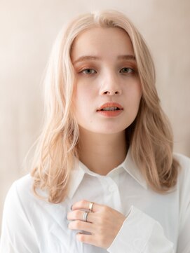 カバーヘア イヴ 戸頭店(COVER HAIR EVE) ホワイトブロンド/センターパート/外国人風/ブリーチ/透明感e