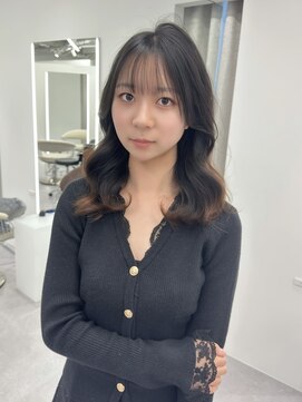 ウィーニード 名古屋(WENEED) 《韓国ヘア》コテ巻きパーマ