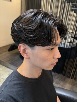 メンズロム(Men's LOM)の写真/波巻き・ツイスト・シャドーetc...リピーター続出の再現性の高いパーマで最旬トレンドstyleへ!