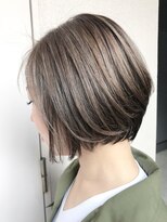 オーティティ(O-TETE)&nbsp;O-tete ハイライトラベンダーパールグレージュビフォーアフター