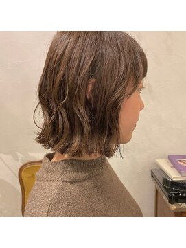 マウロア(MAULOA) ほんのりオリーブベージュ