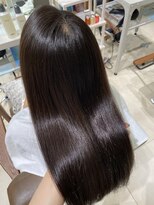 フォルテ 横浜店(FORTE)&nbsp;モテ髪ヘアカタログ、外ハネボブ、ペールベージュ、髪質改善