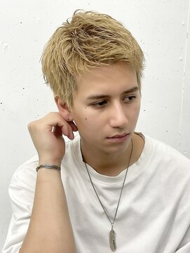 アーリー(Ali'i) 束感アップバングツーブロック刈り上げスパイキーショートメンズ