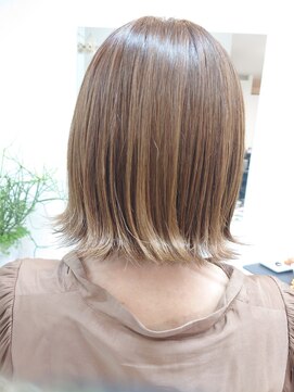 アコール 三軒茶屋(acoord) 切りっぱなしボブ