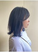 くびれ◯レイヤー◯顔まわりカット◯インナーカラー◯ネイビー
