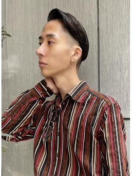 ディオ アンド ルーチェ(Dio&Luce) ツーブロック/アップバング/サイドパート/フェードスタイル