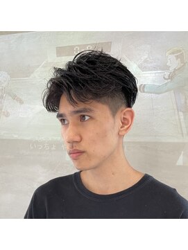 ナル(nalu.) フェザーパーマ/センターパート