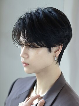 オーシャントーキョー サニー 原宿(OCEAN TOKYO Sunny) 韓国マッシュフェザーパーマニュアンスパーマセンターパート黒髪