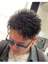 イーラ アメ村店(era)&nbsp;フェザーショートパーマ/メンズ/刈り上げ/眉毛/ツイスト