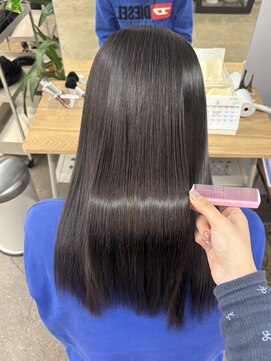 リラ バイ クオーレ(LIRA by CUORE) 元町で美髪になれるのはここ！