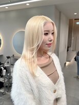 ソル ジングウマエ(SOL JINGUMAE)&nbsp;表参道ハイトーンカラーシルバーホワイトブロンドブリーチ2回