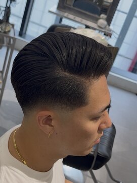 グルーマーズクレッジ 渋谷店(GROOMER/S CREDGE) men's/メンズ/メンズカット/刈り上げセンターパート/渋谷