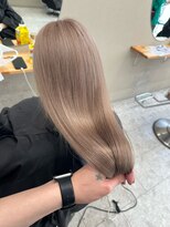 シカ 神戸三宮元町店(Cica) ミルクティーベージュ ハイトーン 三ノ宮