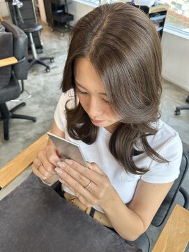 バトー バイ トリコ 船橋北口店(BATEAU by tricot) オリーブベージュ