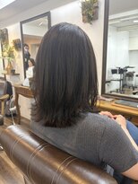 ヘアーサロン ラフリジー(Loufreasy)&nbsp;動きのある大人可愛いミディアムレイヤー×暗めグレージュ