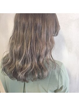 ミント(mint) *ハイライトで透明感!外国人風グレージュ*