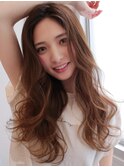 《Agu hair》女性らしさ満点のヘルシーウェーブ