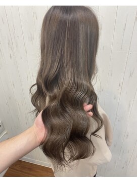 ルーシー ヘアアンドビューティー(Lucy Hair & Beauty) チャイティーラテ